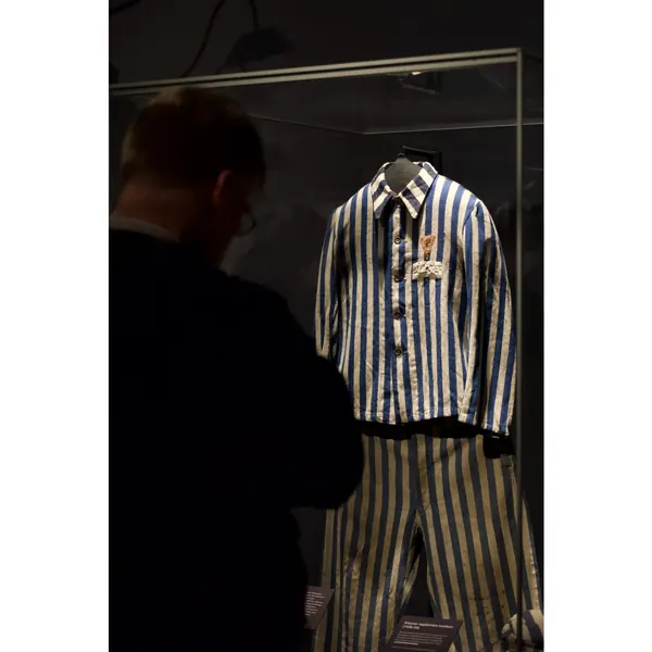 Museum criminal photojournalism