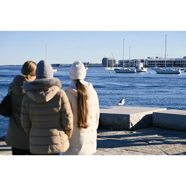 Seaport women travel